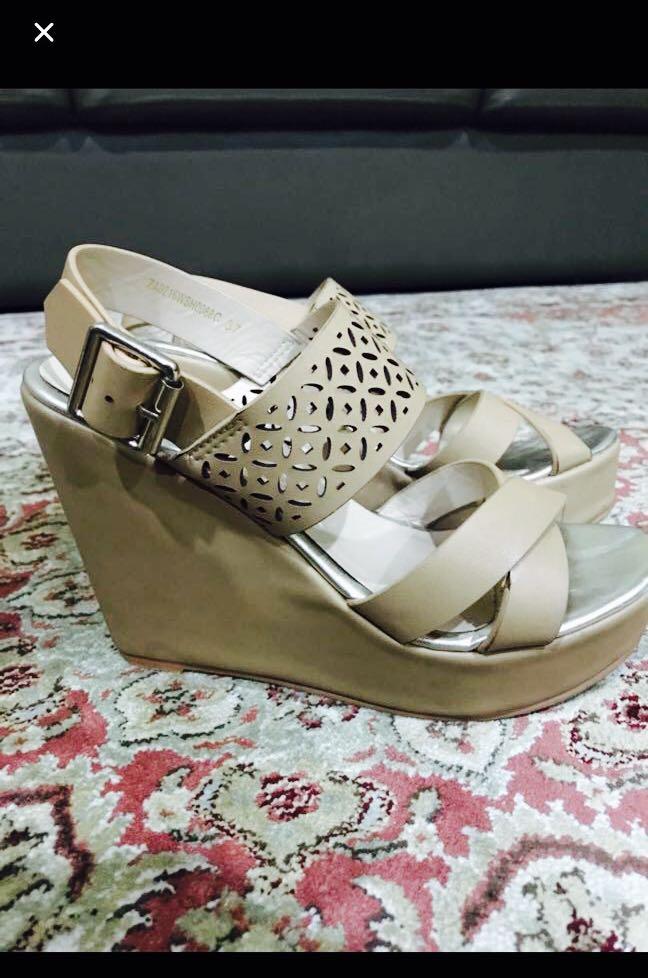 Zalora wedges hot sale