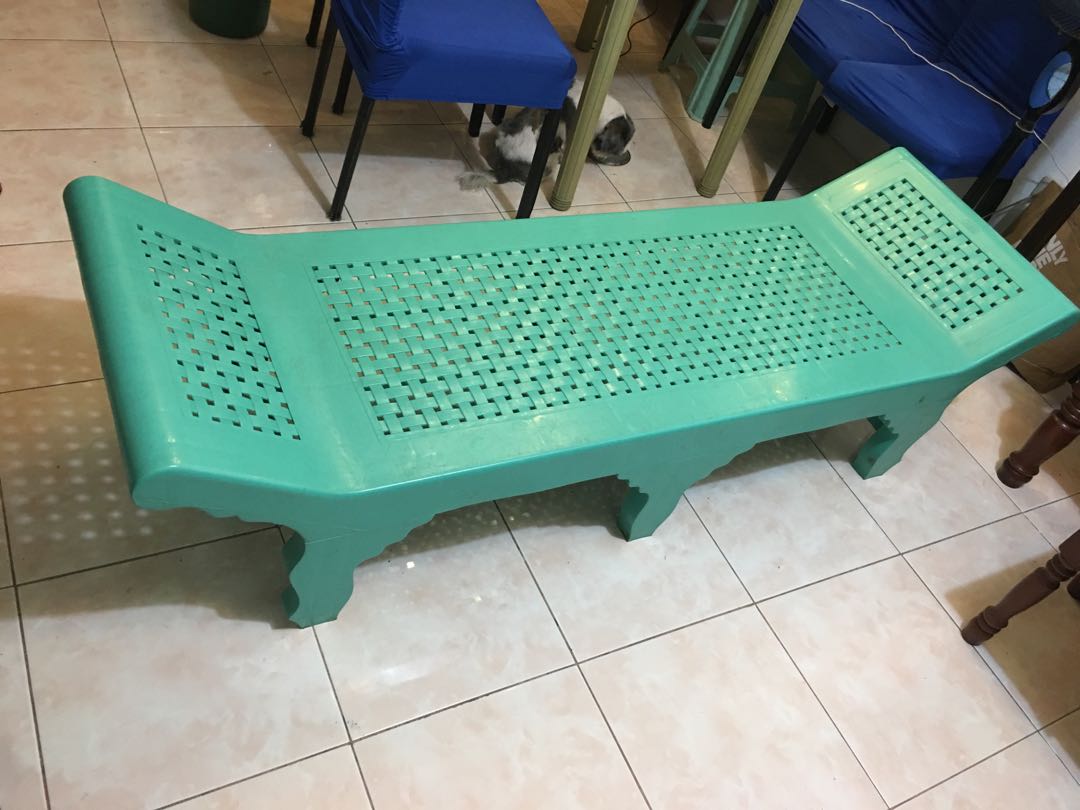 Zooey shop plastic chair