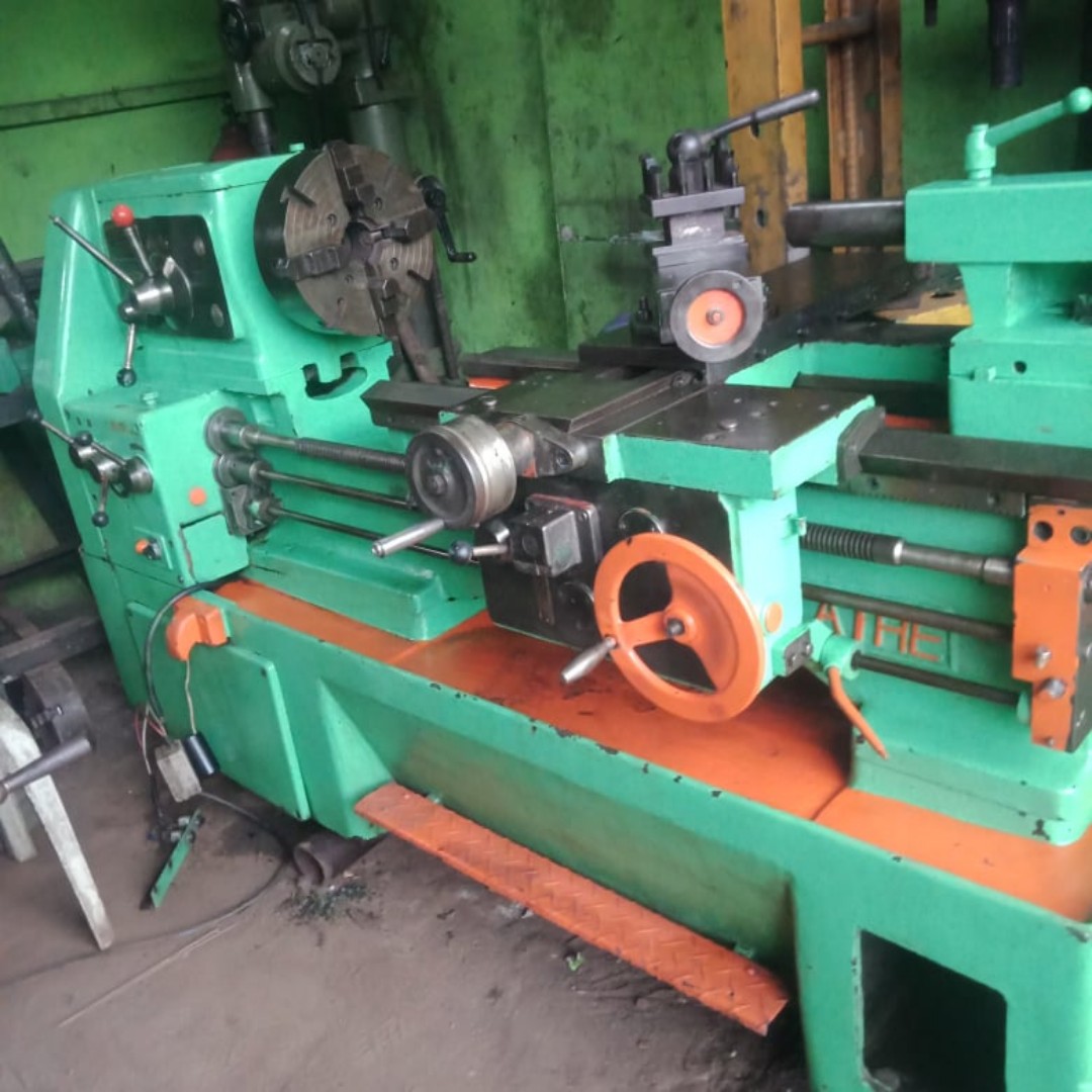 1 unit lathe machine, Commercial & Industrial, Industrial Equipment on ...