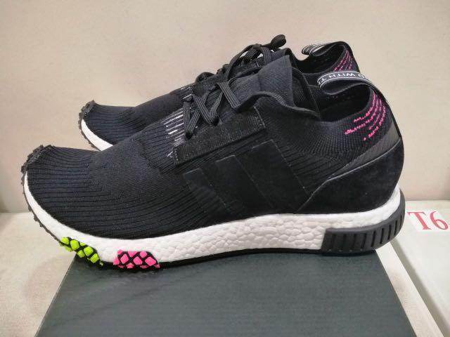 Adidas Die Weltmarke Mit Den 3 Streifen Black, Men's Fashion, Footwear,  Sneakers on Carousell