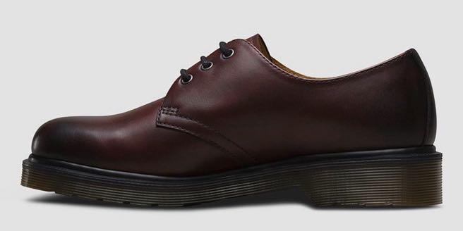 Brand New condition Dr Marten s 1461 Antique Temperley in Cherry Red