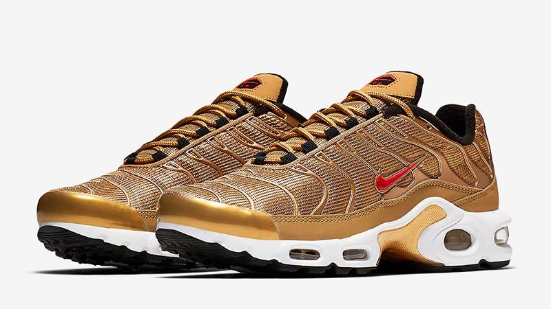 air max plus gold