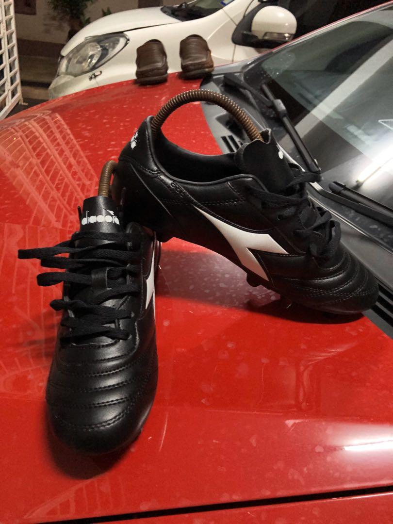 diadora football shoes