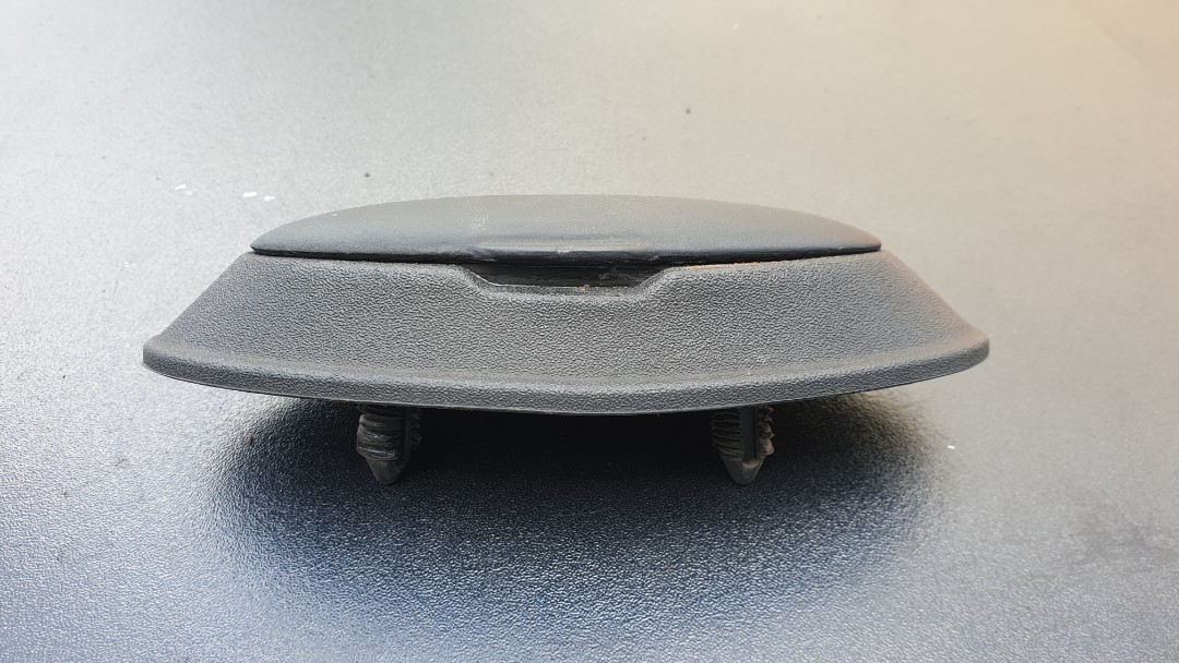 01 To 05 Ford Explorer Sport Trac Tonneau Lock Rubber Plug Cover Sale Swap Car Parts Accessories Body Parts And Accessories On Carousell