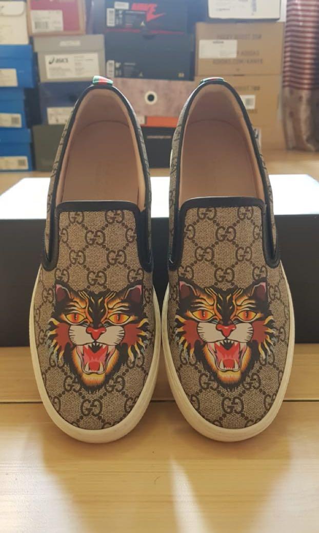 Gucci angry cat slip on store