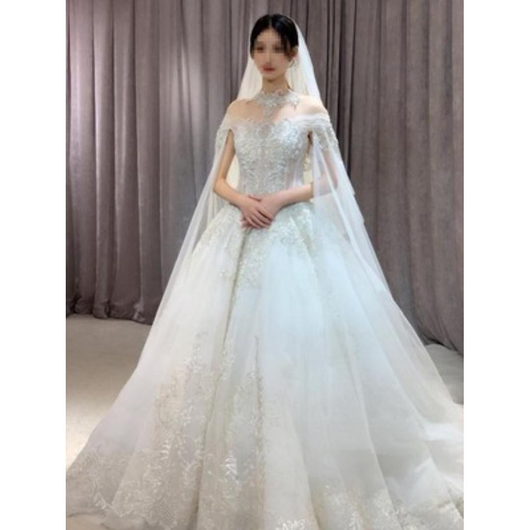 White diamond cape store
