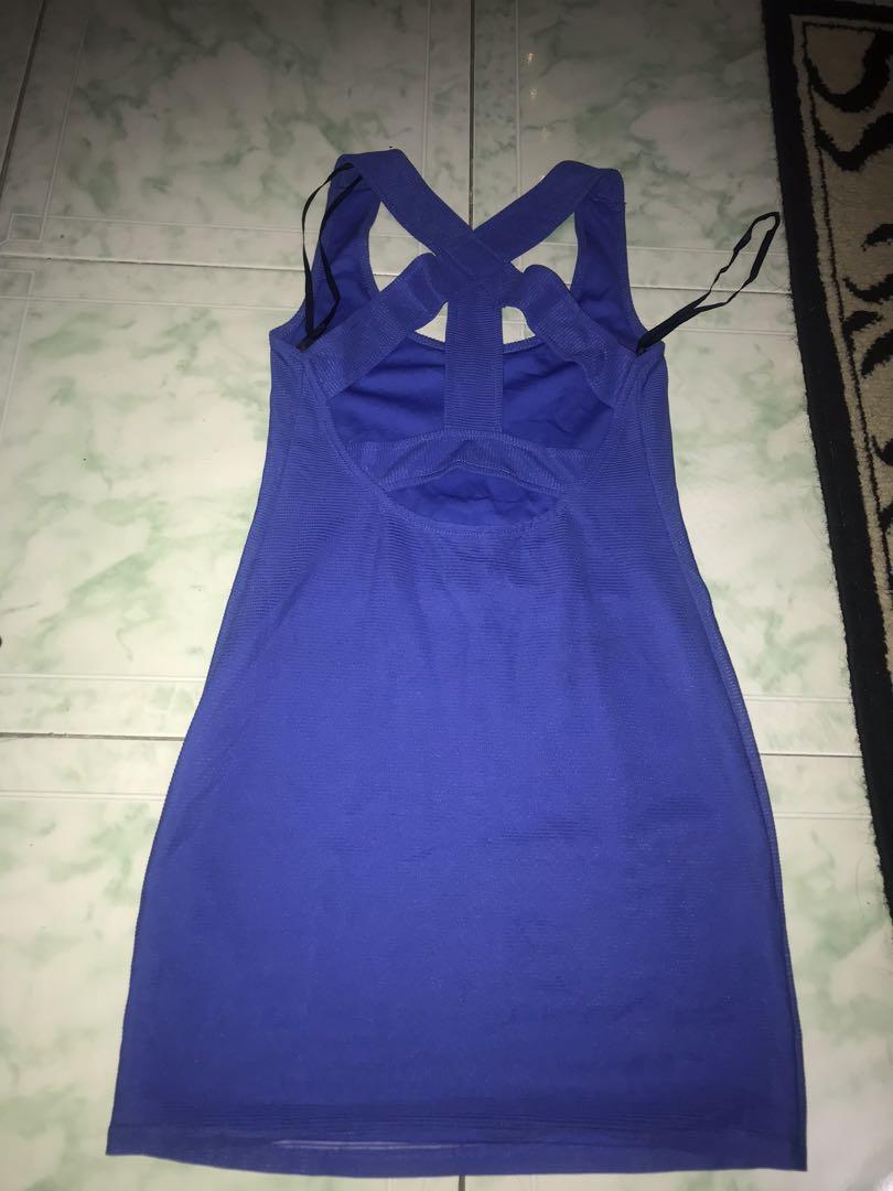 Repriced!! “BCBG” bodycon/ bodyfit/ bandage dress (Category: Dresses) located in San Pedro. Submitted by uniquefreakph (Listing ID 256929830, Image 2). Description: Xxs- semi medium. Sakto sakin I’m 34b 27in waisted .