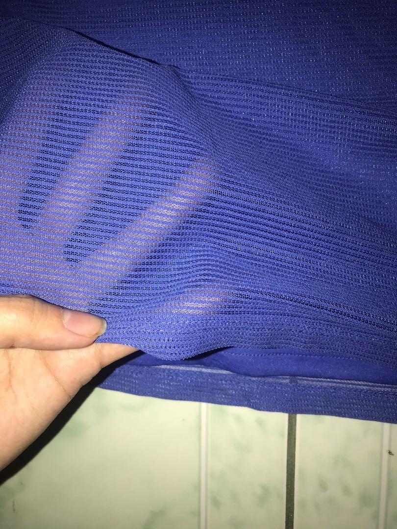 Repriced!! “BCBG” bodycon/ bodyfit/ bandage dress (Category: Dresses) located in San Pedro. Submitted by uniquefreakph (Listing ID 256929830, Image 3). Description: Xxs- semi medium. Sakto sakin I’m 34b 27in waisted .