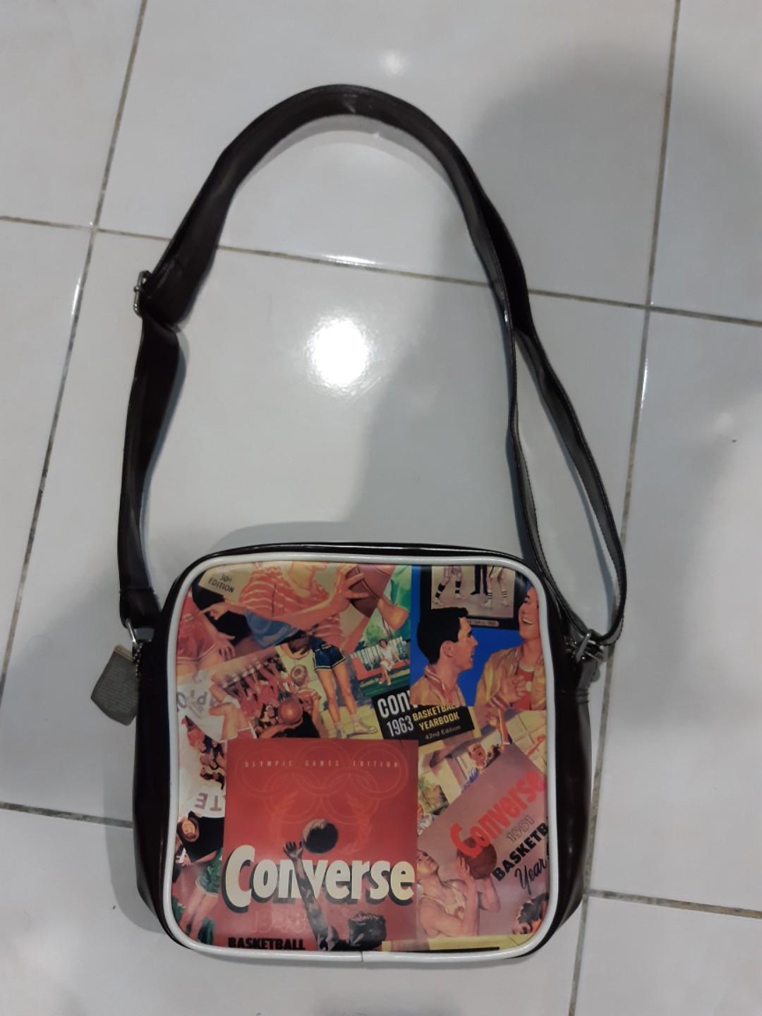 harga sling bag converse original
