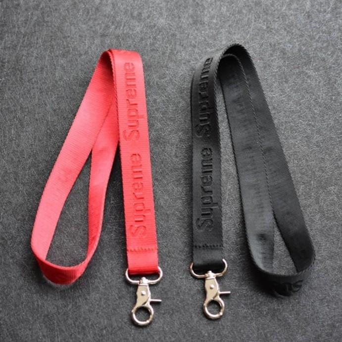 louis vuitton supreme lanyard
