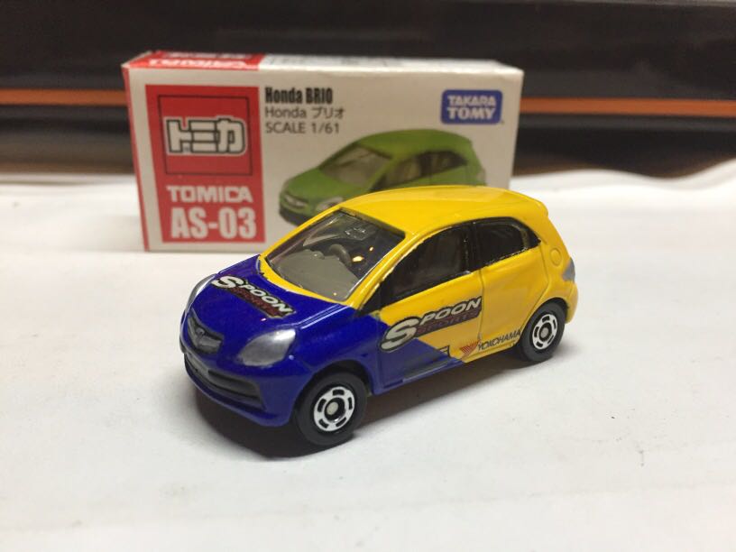 tomica brio
