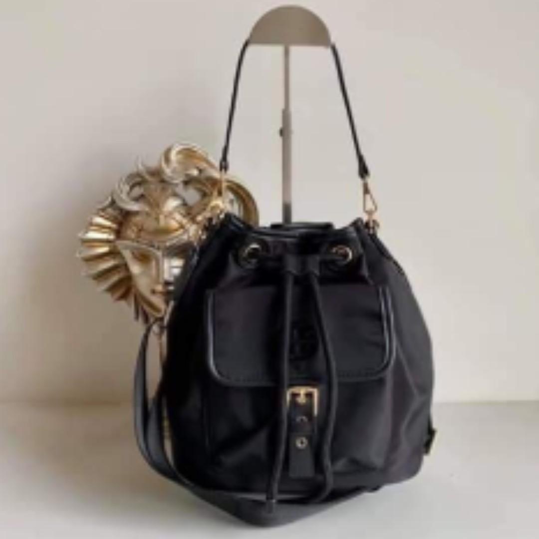 Tory burch scout nylon crossbody top