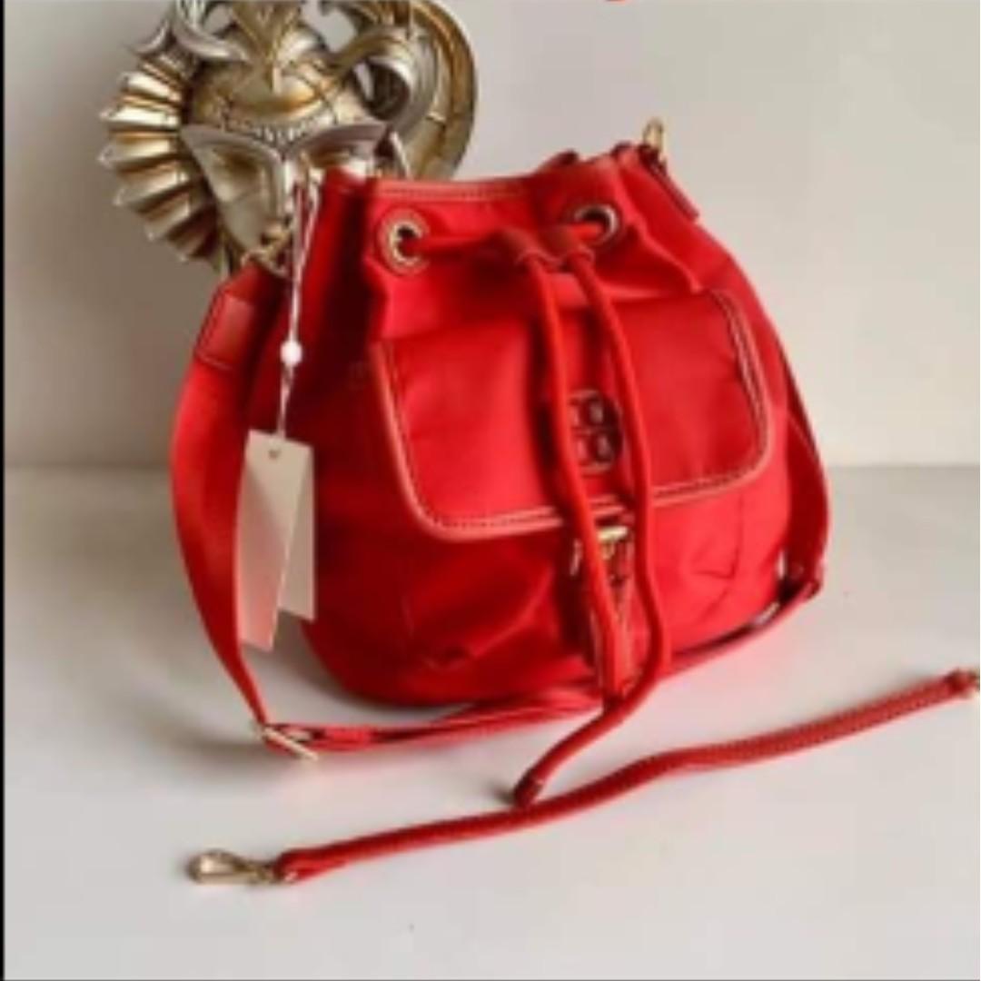 Tory burch scout hot sale nylon drawstring