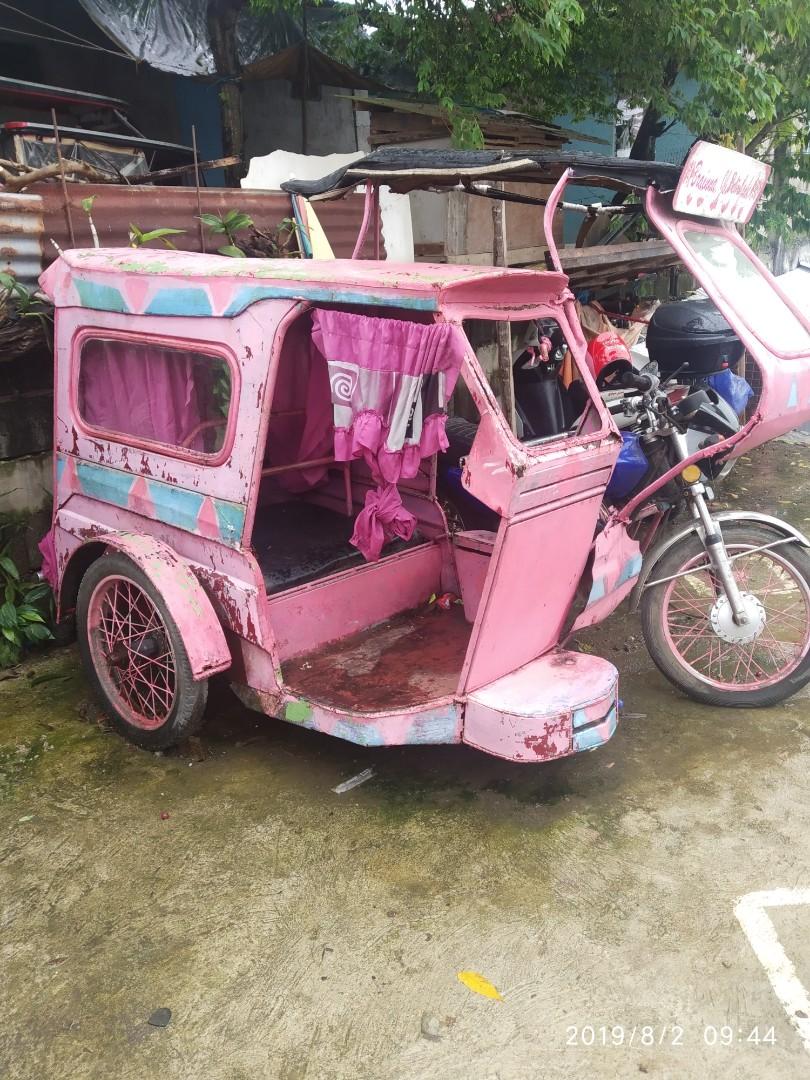 Trisikel for sale (Category: Bicycles) located in Silang. Submitted by bernadetsetubalsalo (Listing ID 256897730, Image 1). Description: Used trisikel with motor star motor Issue: paso rehistro side car may conti damaged s drivers side roof. Rush sale!!! Need lng money Good running condition nmn..