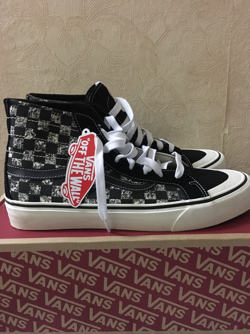 Distressed checkerboard vans top