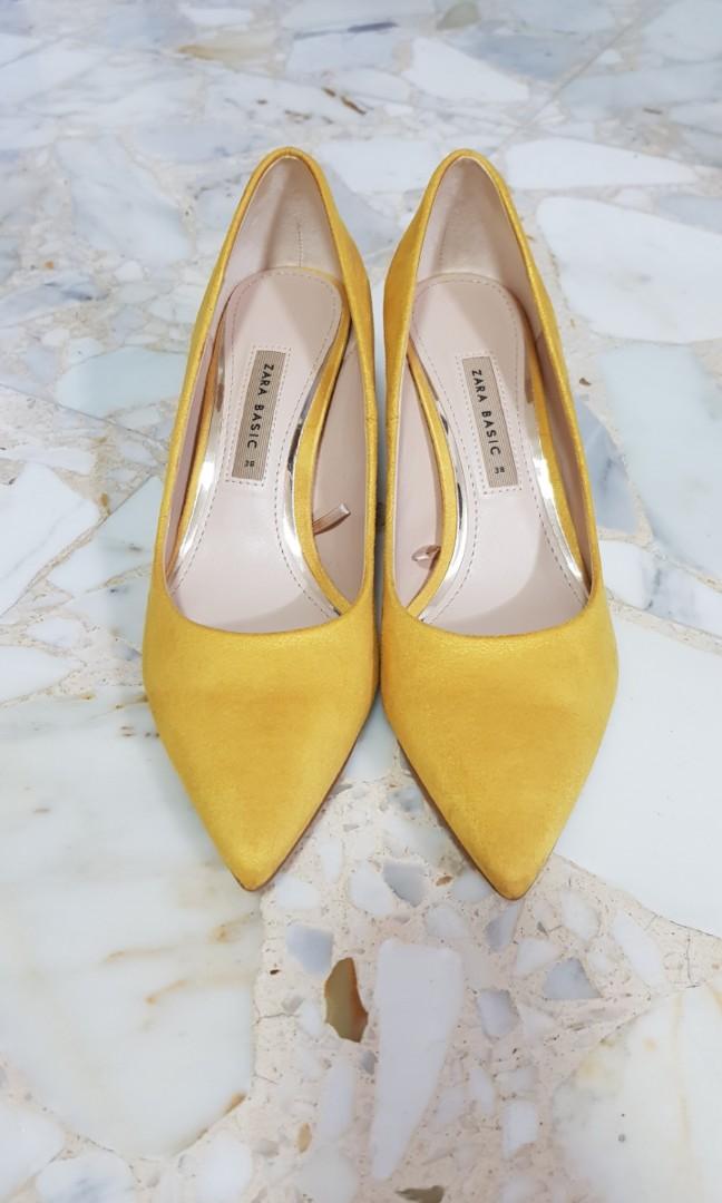 Zara Mustard/Yellow Block Heel Pumps 
