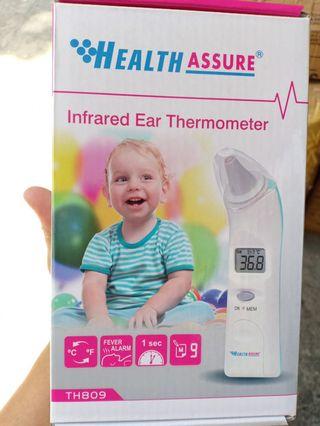 Infrared ear thermometer