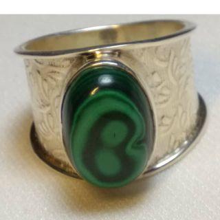 Genuine Green Malachite Eye Congo Ring 7.5 size 925 Sterling Silver