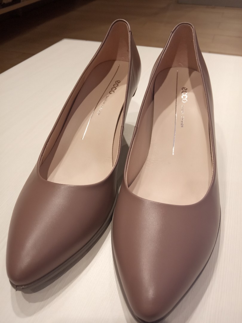 ecco shape pointy sleek