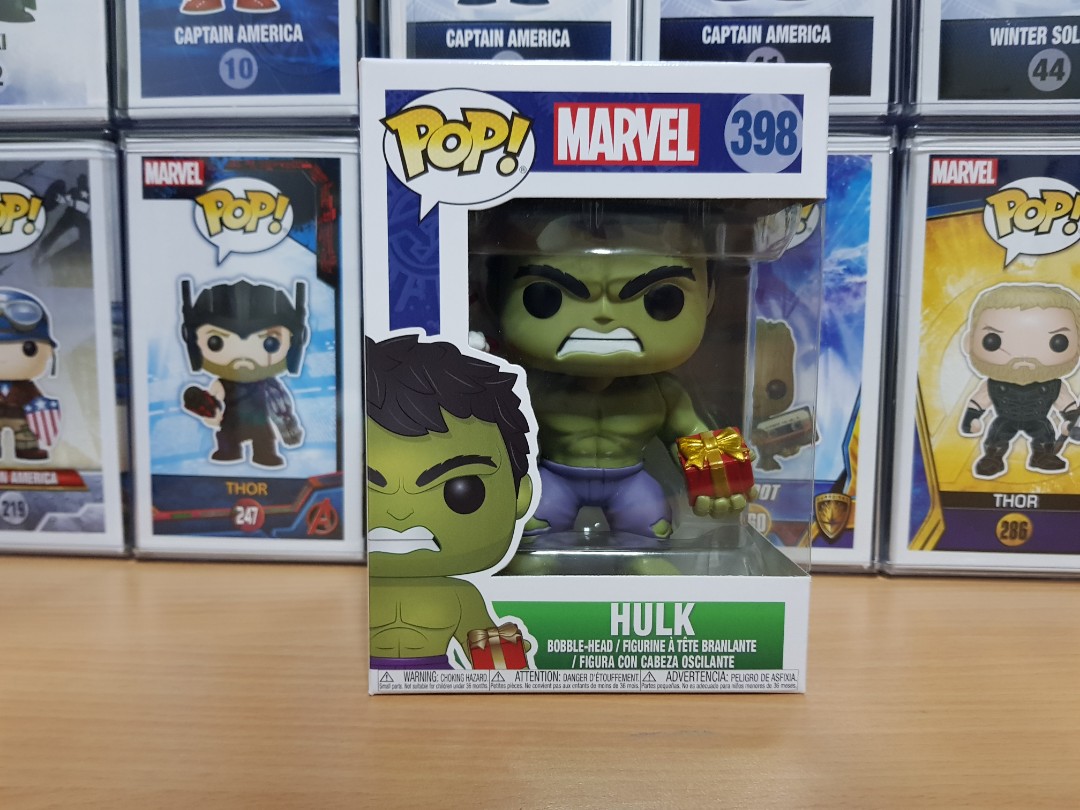 holiday hulk funko pop