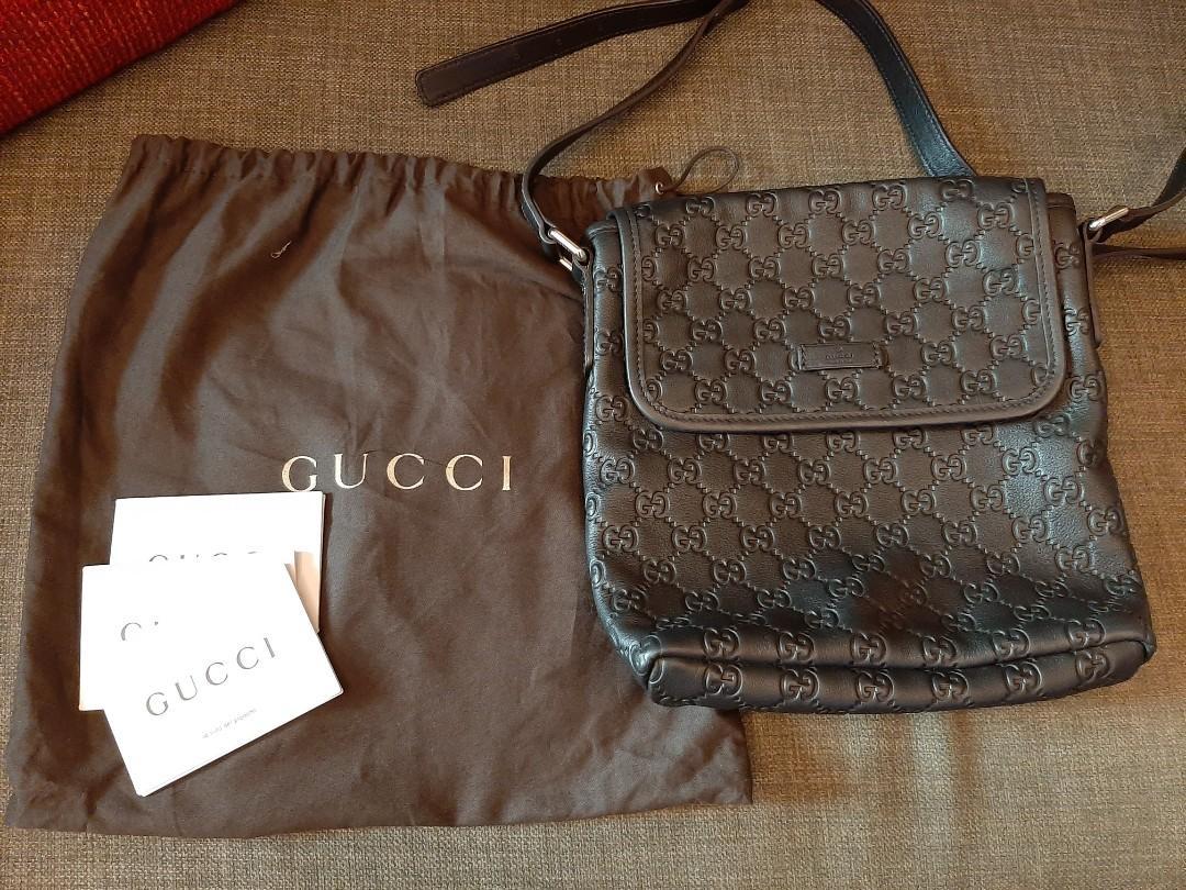 Genuine Guccisima mens leather sling bag (Category: Luxury Bags & Wallets) located in Makati City. Submitted by doctord (Listing ID 257081008, Image 1). Description: Very good condition slightly used gucci brown leather sling bag. No scratches/tarnish whatsoever. Complete with cards and dust bag..