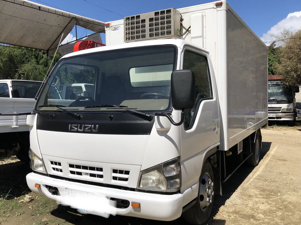 Isuzu elf refrigerated van top for sale