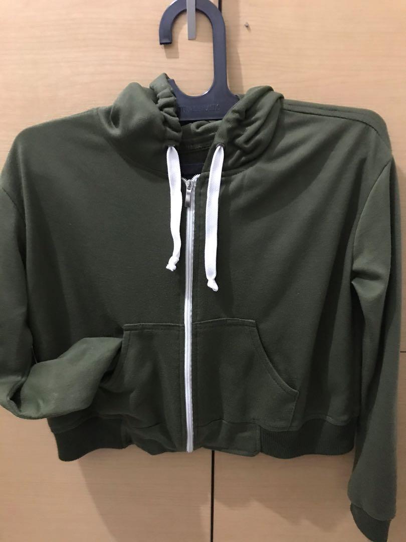 jaket crop army