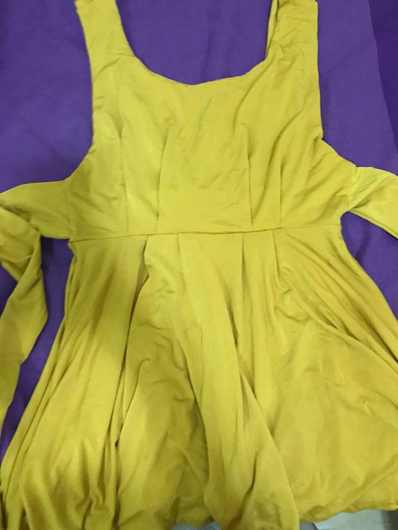 Mustard Low Back Dress (Category: Dresses) located in Quezon City. Submitted by gracesc (Listing ID 257042588, Image 2). Description: Never been used Lowback, back ribbon Length 29-30 in.