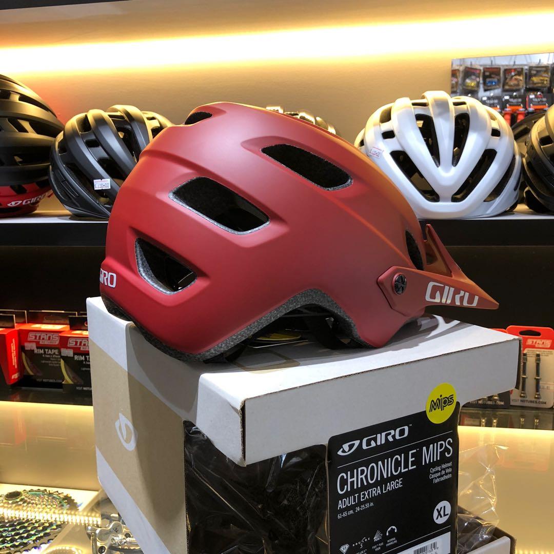 Giro chronicle sales mips helmet xl
