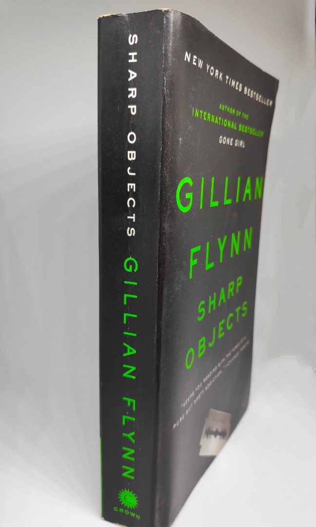 Novel Impor Sharp Objects Gillian Flynn Books Stationery