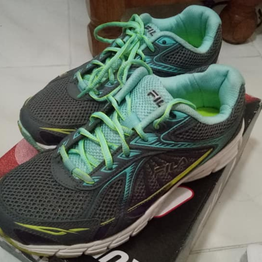 fila running shoes womens