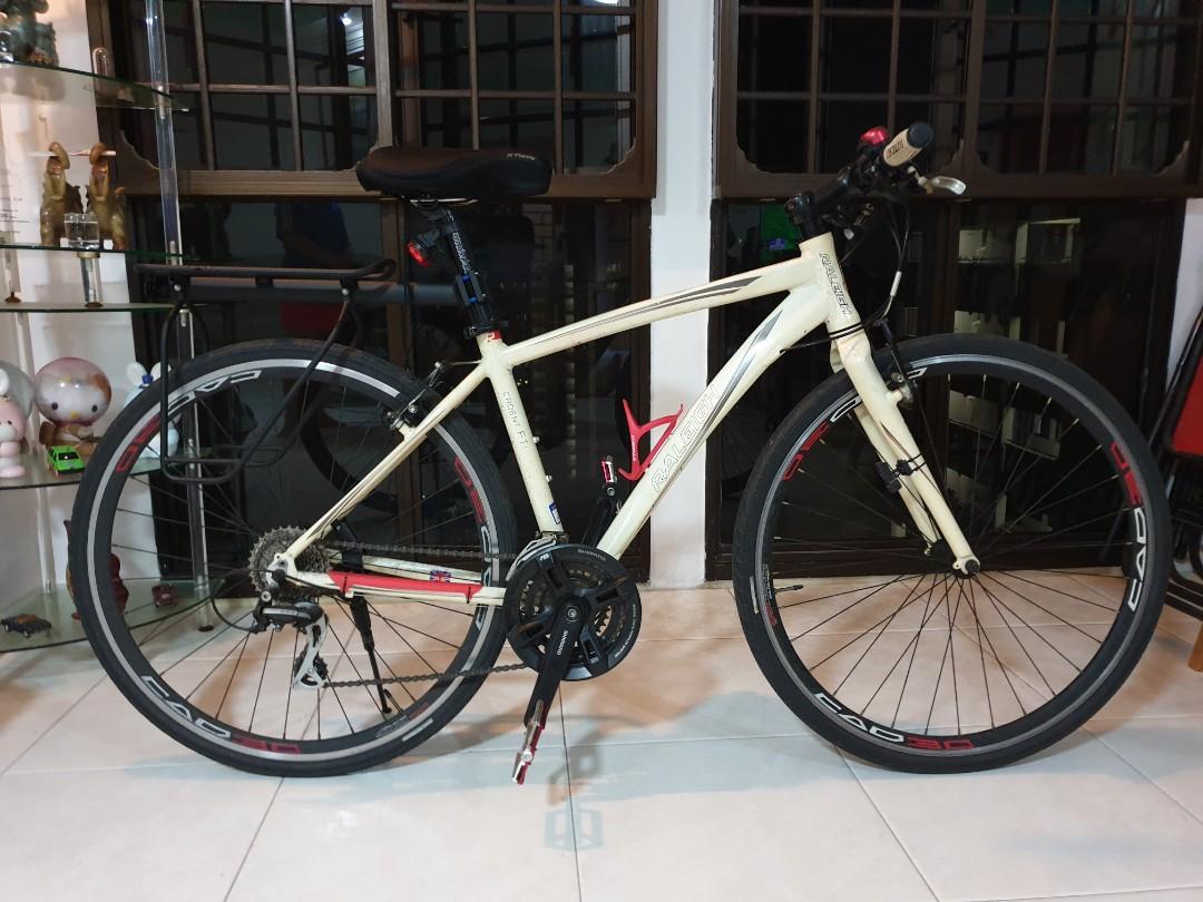 Raleigh Cadent FT1 Hybrid Bike Sports Equipment Bicycles Parts