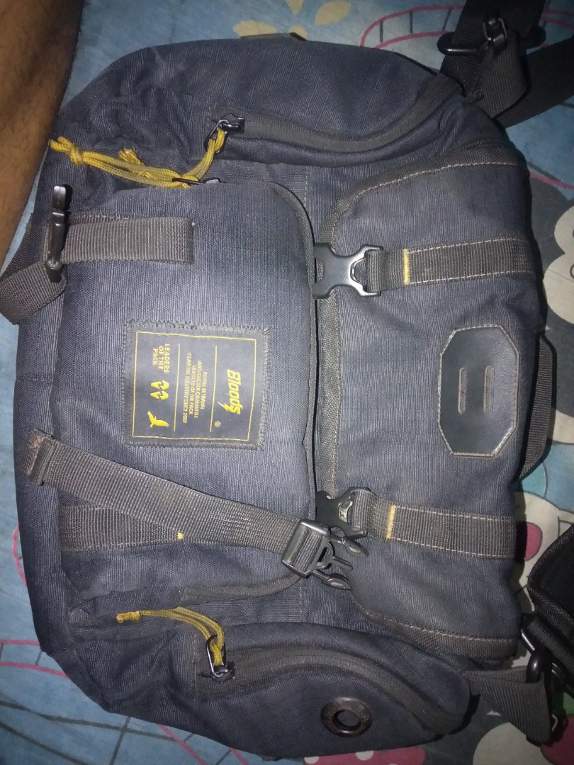 sling bag bloods
