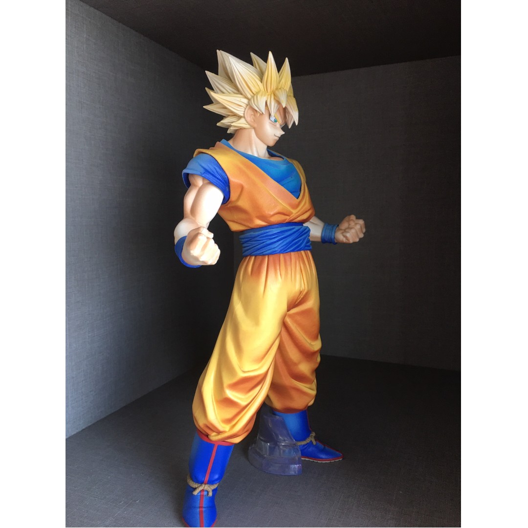 Brand New Son Goku Super Saiyan The King Of Coloring Master Stars Piece Bought In Osaka Toys Games Bricks Figurines On Carousell