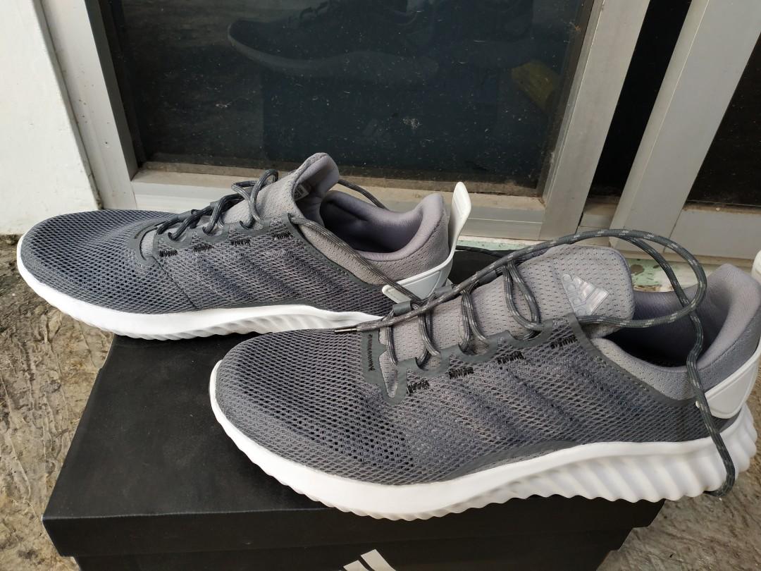 ADIDAS ALPHABOUNCE CITY RUN Fesyen Pria Sepatu Sneakers di Carousell