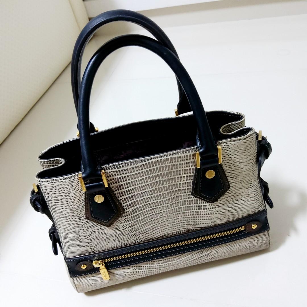 Bonia Limited Edition Leather Handbag, Women's Fashion, Bags & Wallets,  Tote Bags on Carousell
