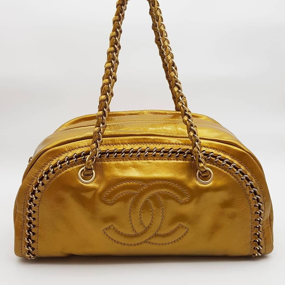 Chanel Luxe Ligne Bowler Bag, Luxury, Bags & Wallets on Carousell