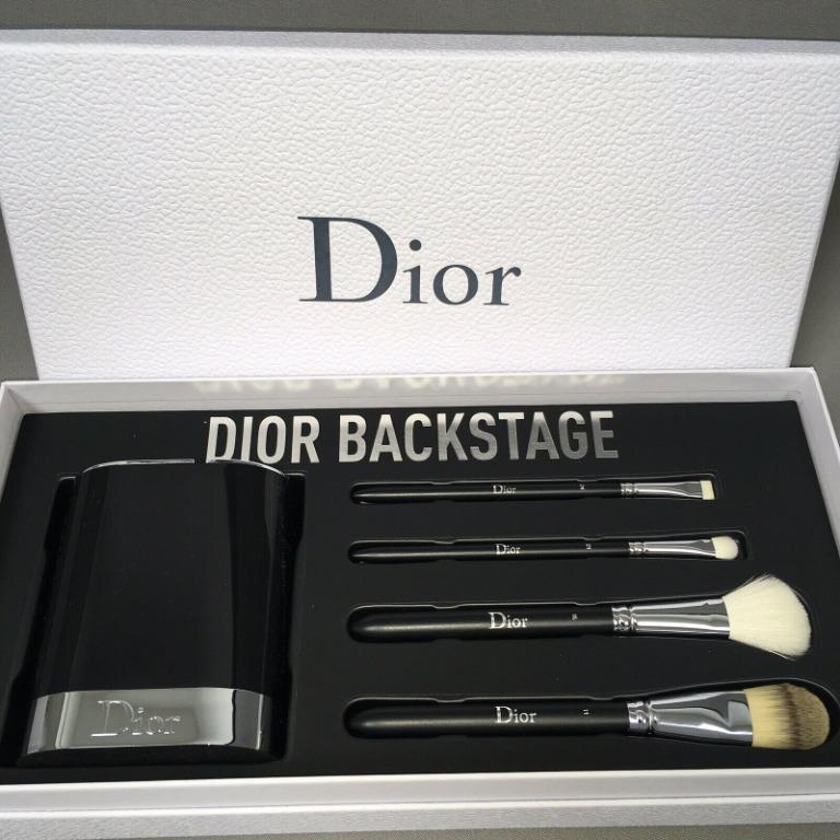 dior backstage blush brush