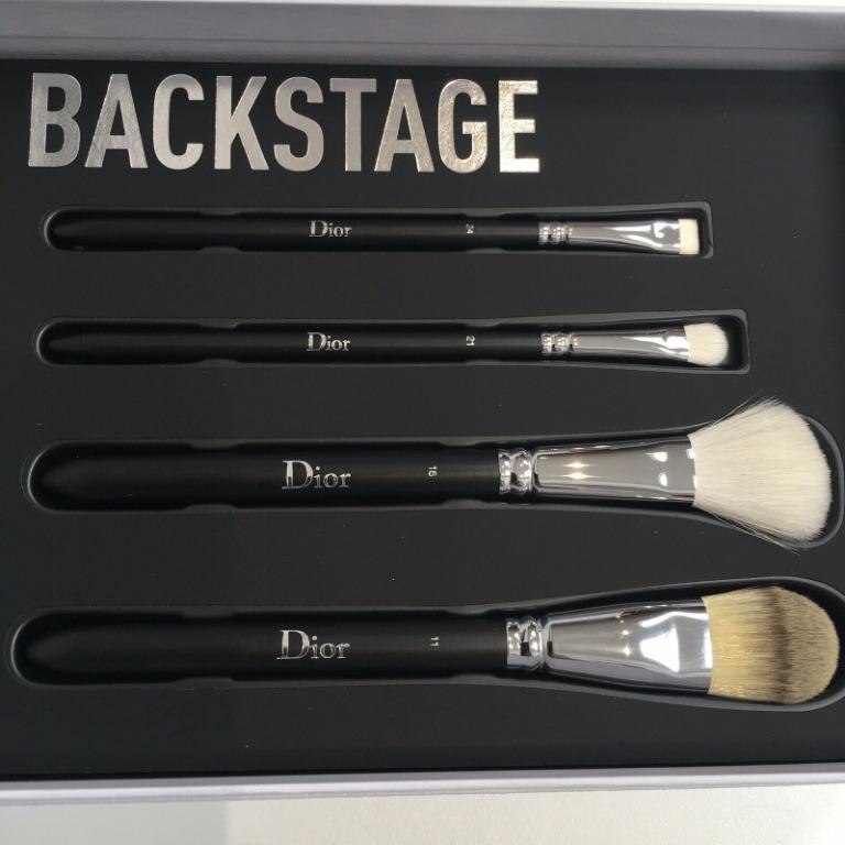Dior sale brush 16