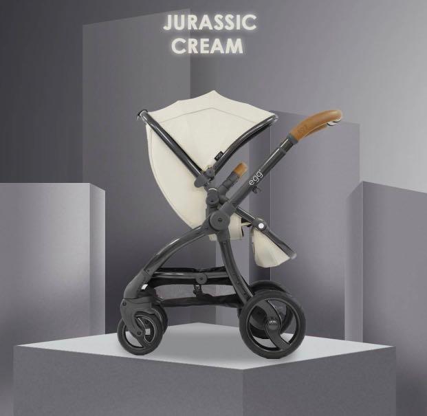 Egg stroller hot sale jurassic cream