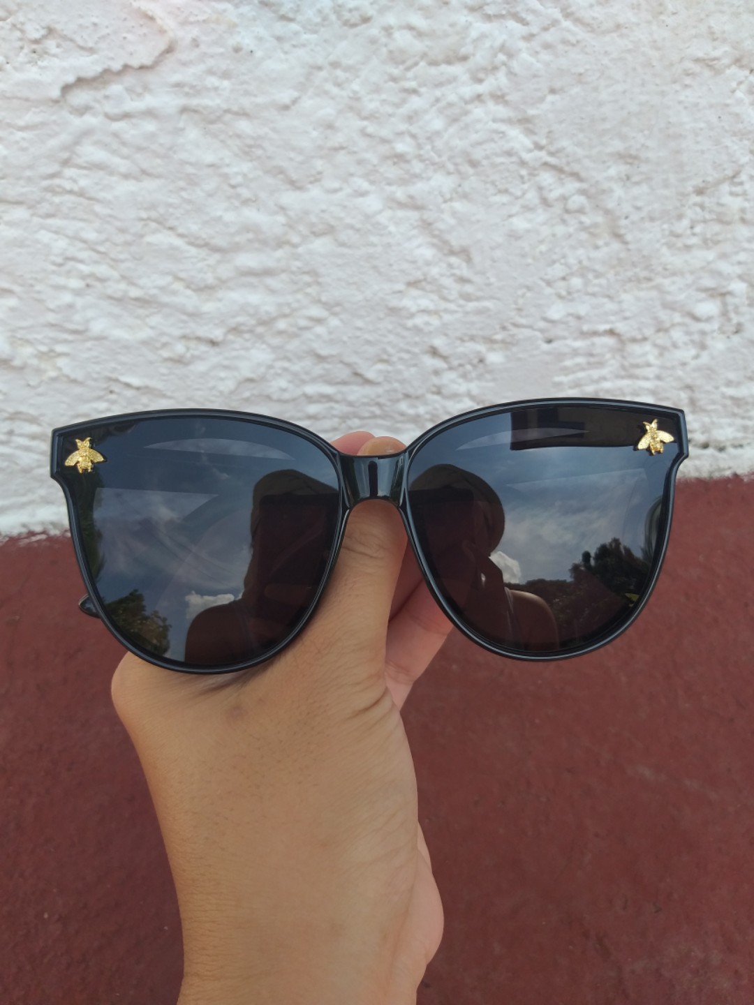 هدد أقرض قطر الدائرة gucci bee glasses 