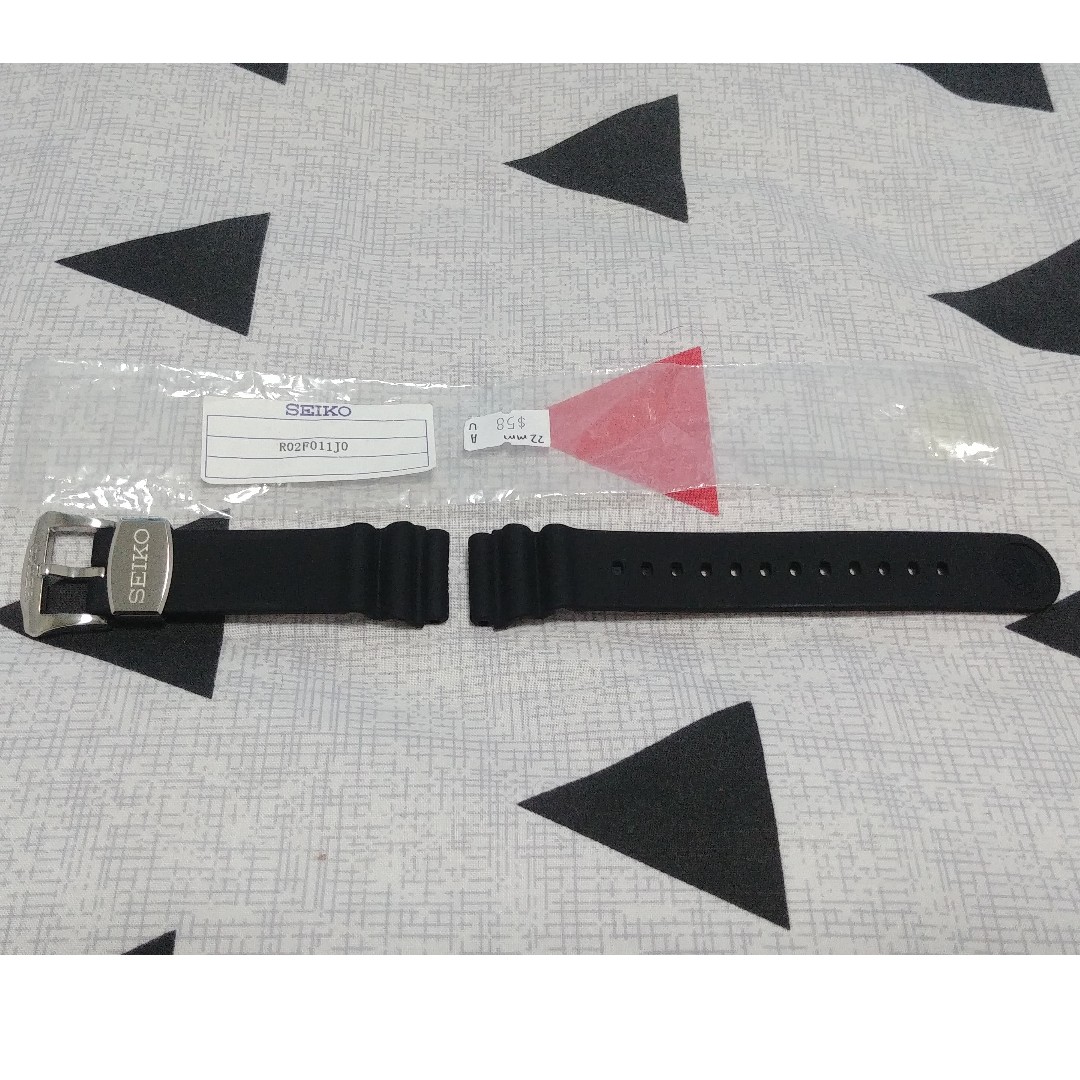seiko R02F011J0 22mm Rubber Strap ( mint , authentic , for skx , turtle etc  ), Luxury, Watches on Carousell