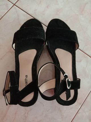 (Kategori: ) berada di . Dikirim oleh prelovedby_a2 (ID iklan 252061360, Gambar 1). Deskripsi: .