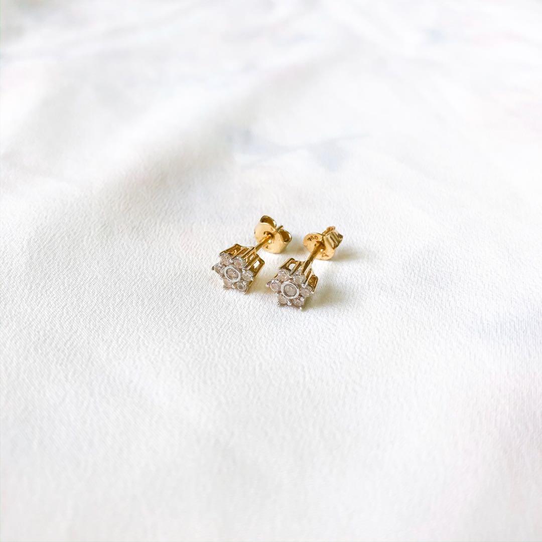18k Gold Rositas Earrings (Category: Earrings) located in Cebu City. Submitted by donnalyc (Listing ID 257373870, Image 2). Description: cubic zirconia stones.