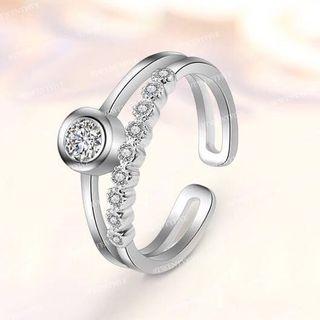 Sale Women diamond round shaped Ring free size adjustable end