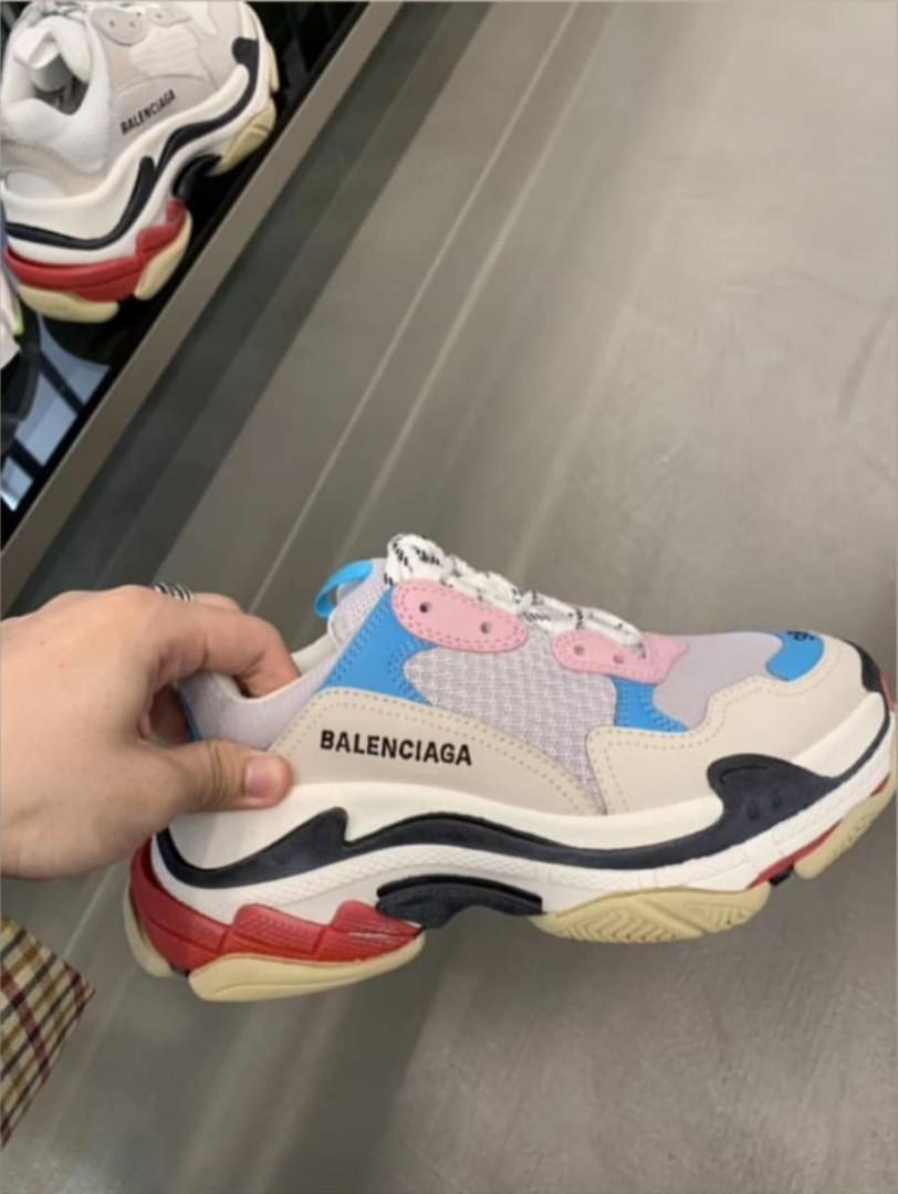 balenciaga triple s colours