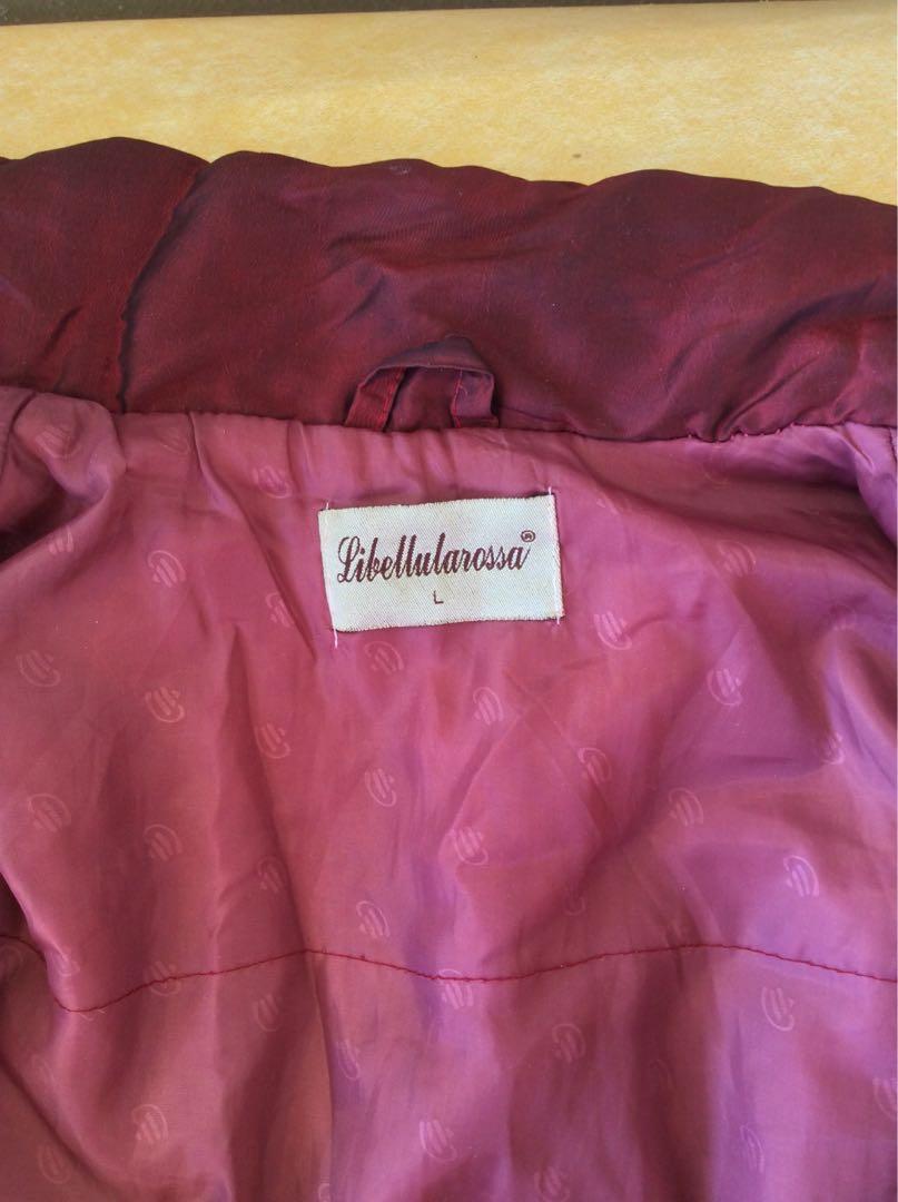 Down jacket (Category: Coats, Jackets and Outerwear) located in Carmona. Submitted by katvdp (Listing ID 257387246, Image 3). Description: Very warm, used up to temperatures of 5ºC #smgiftpass.