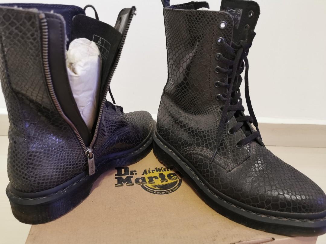 dr martens alix black