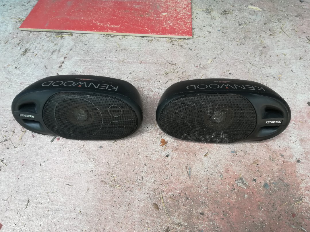 Kenwood speaker box