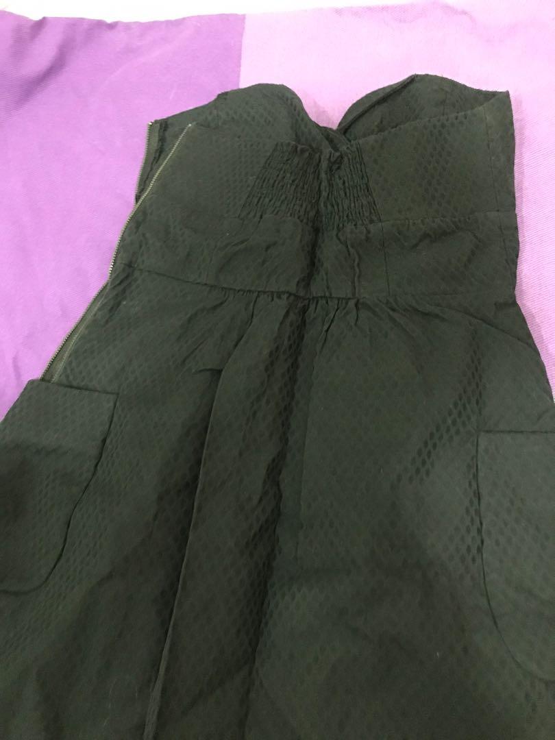 Mango Bustier Dress (Category: Dresses) located in Quezon City. Submitted by gracesc (Listing ID 257449533, Image 2). Description: Length 26 in.